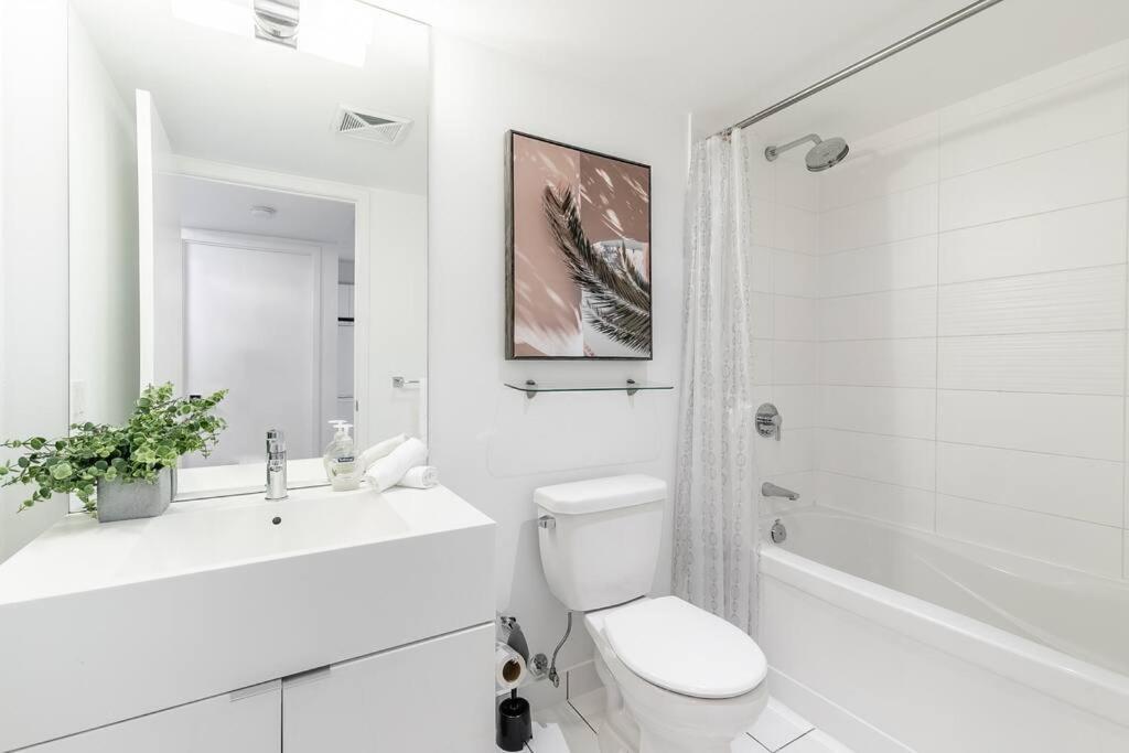 Luxury Suite Downtown Toronto Near Cn Tower Exterior foto